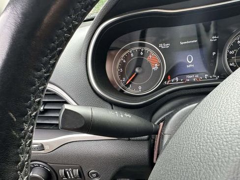 Used 2021 Jeep Cherokee Latitude Lux w/ Sun & Sound Group image 26