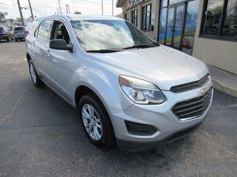 Used 2017 Chevrolet Equinox LS AWD/4WD image 1