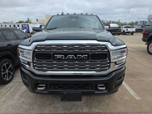 Used 2022 RAM 3500 Limited image 8