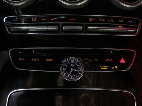 Used 2018 Mercedes-Benz C 300 Sedan w/ Premium Package image 20