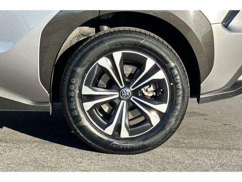 Certified 2024 Toyota bZ4X XLE image 33