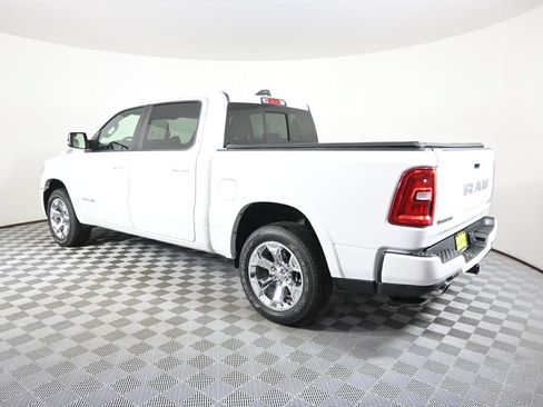 Used 2025 RAM 1500 Big Horn AWD/4WD image 4