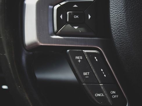 Used 2019 Ford Expedition Max Platinum AWD/4WD image 14