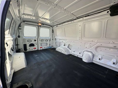 Used 2012 Ford E-250 and Econoline 250 w/ PWR Group RWD image 16