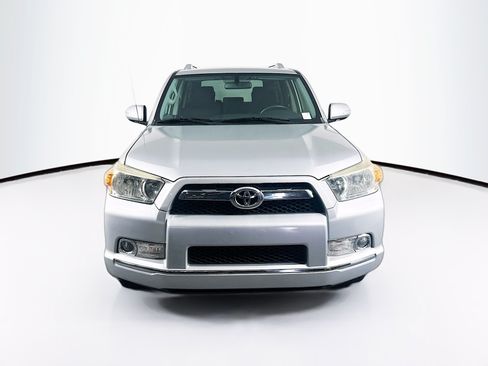 Used 2013 Toyota 4Runner SR5 RWD image 2