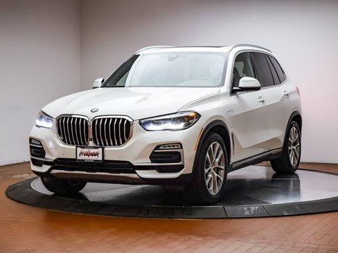 Used 2021 BMW X5 xDrive45e w/ Parking Assistance Package image 1