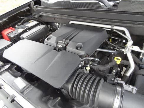 Used 2024 Chevrolet Colorado Z71 w/ Advanced Trailering Package image 40