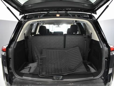 Certified 2024 Nissan Pathfinder S image 30