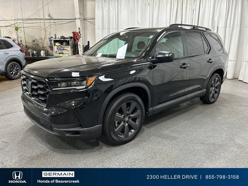 Certified 2025 Honda Pilot Sport image 4