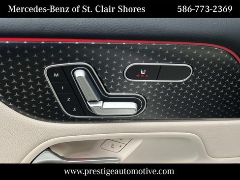 Used 2026 Mercedes-Benz GLB 250 4MATIC image 15
