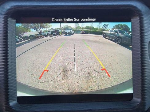 Used 2018 Jeep Wrangler Unlimited Sahara AWD/4WD image 29