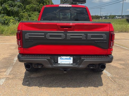 Used 2019 Ford F150 Raptor w/ Equipment Group 802A Luxury AWD/4WD image 5