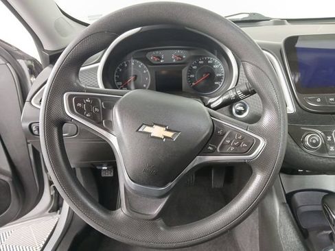 Used 2021 Chevrolet Malibu LS FWD image 10