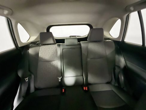 Used 2020 Toyota RAV4 XLE w/ Convenience Package FWD image 30