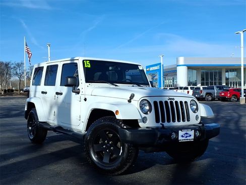 Used 2015 Jeep Wrangler Unlimited Sahara image 1
