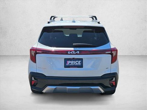 Used 2025 Kia Seltos EX w/ EX Sunroof Package AWD/4WD image 7