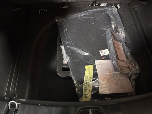 New 2026 Jeep Compass Limited image 9