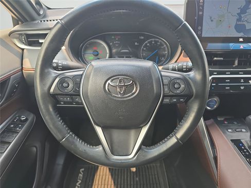 Used 2021 Toyota Venza Limited AWD/4WD image 10