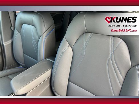 New 2026 Buick Envista Sport Touring w/ Convenience I Package FWD image 21