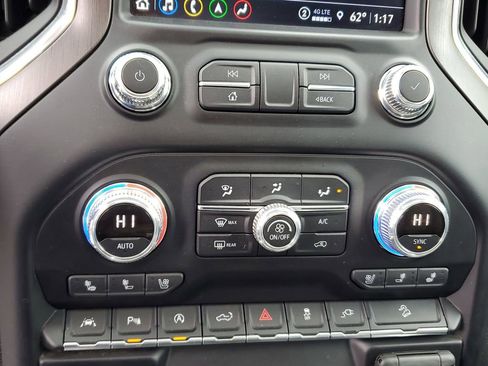 Used 2021 GMC Sierra 1500 AT4 w/ AT4 Premium Package AWD/4WD image 27