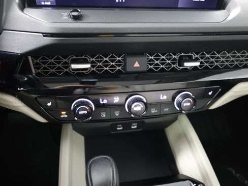 Used 2024 Honda Accord EX-L image 17