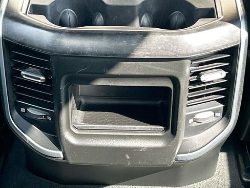 Used 2022 RAM 1500 Big Horn AWD/4WD image 19