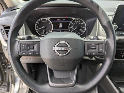 Used 2026 Nissan Rogue S FWD image 53