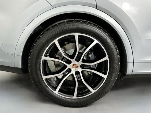 Certified 2026 Porsche Cayenne Coupe AWD/4WD image 13
