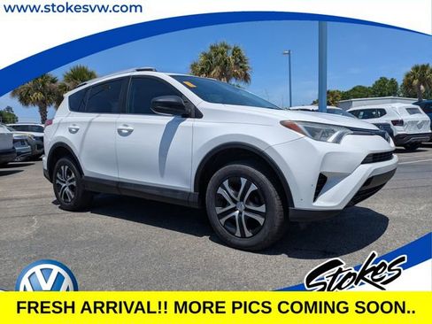 Used 2016 Toyota RAV4 LE FWD image 1