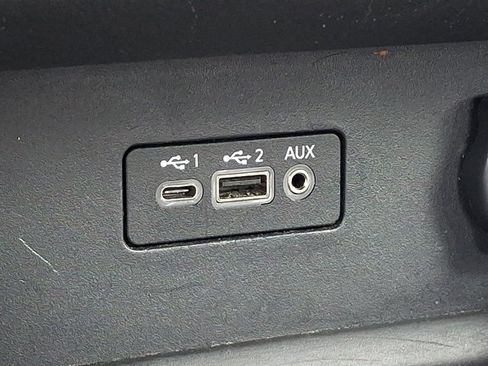Used 2023 Nissan Altima 2.5 SV FWD image 23