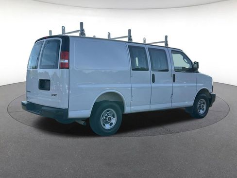 Used 2024 GMC Savana 2500 w/ Driver Convenience Package image 6