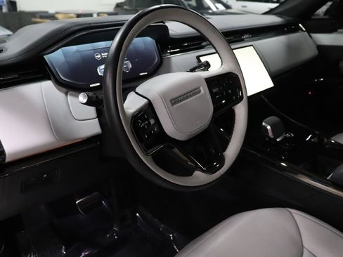 Used 2024 Land Rover Range Rover Sport Autobiography image 10