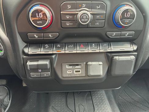 Used 2019 Chevrolet Silverado 1500 LT w/ All-Star Edition AWD/4WD image 22
