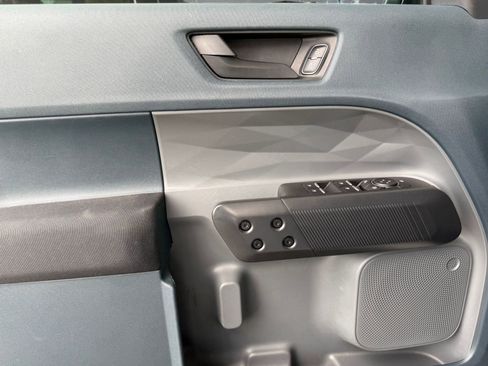 Used 2022 Ford Maverick XL image 12