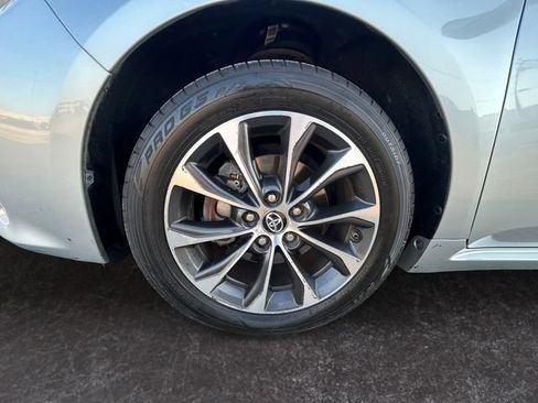 Used 2018 Toyota Avalon XLE FWD image 14