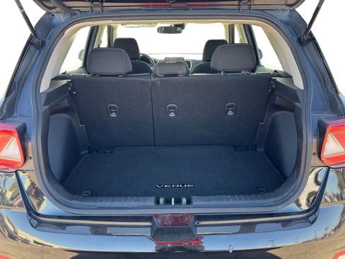 Used 2021 Hyundai Venue SEL image 19