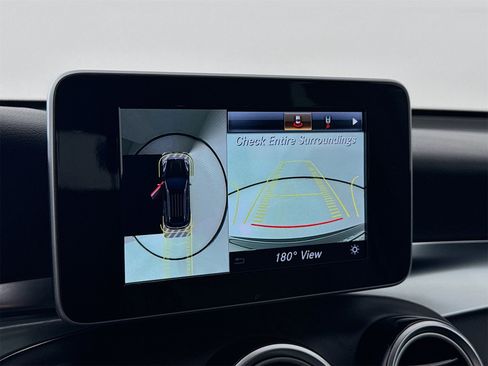 Used 2018 Mercedes-Benz GLC 300 4MATIC image 15