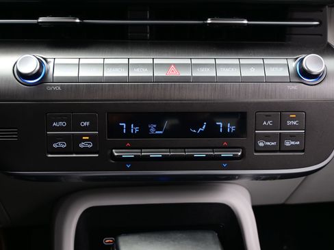 Certified 2026 Hyundai Kona SEL Sport AWD/4WD image 19