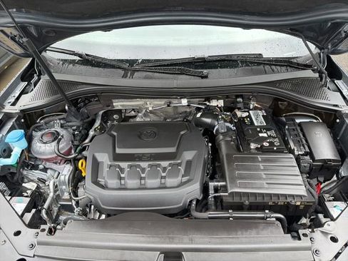 Used 2023 Volkswagen Tiguan SEL R-Line AWD/4WD image 34