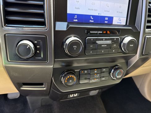 Used 2020 Ford F150 XLT AWD/4WD image 28