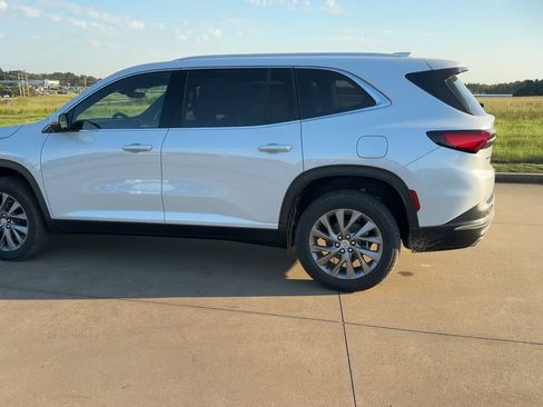 New 2026 Buick Enclave Preferred w/ Power Package image 6