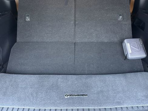 Used 2024 Lexus LX 600 4WD w/ Luxury Package image 10