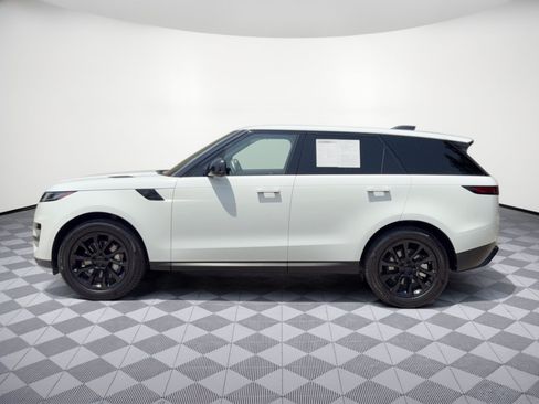 Used 2025 Land Rover Range Rover Sport SE AWD/4WD image 2