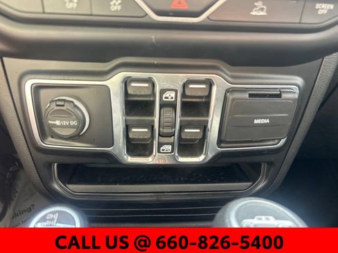 Used 2021 Jeep Gladiator Overland AWD/4WD image 24
