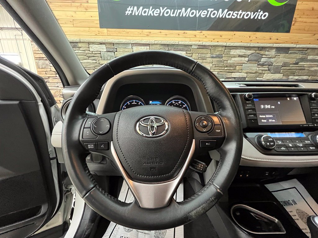 Used 2016 Toyota RAV4 Limited AWD/4WD image 30