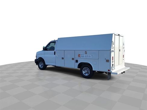 New 2025 Chevrolet Express 3500 Work Van w/ Power Convenience Package image 6