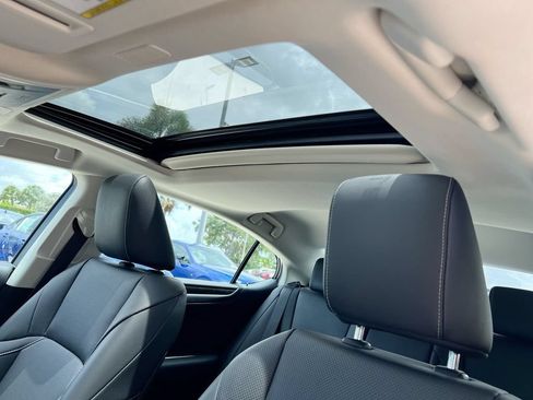 Certified 2025 Lexus ES 300h w/ Premium Package FWD image 18