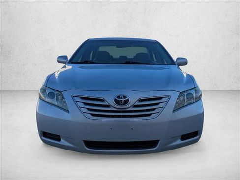 Used 2009 Toyota Camry LE image 2