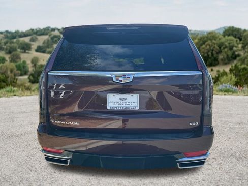 Certified 2023 Cadillac Escalade ESV Premium Luxury Platinum w/ Heavy-Duty Trailer Package AWD/4WD image 8