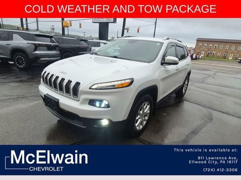 Used 2015 Jeep Cherokee Latitude w/ Cold Weather Group AWD/4WD image 11